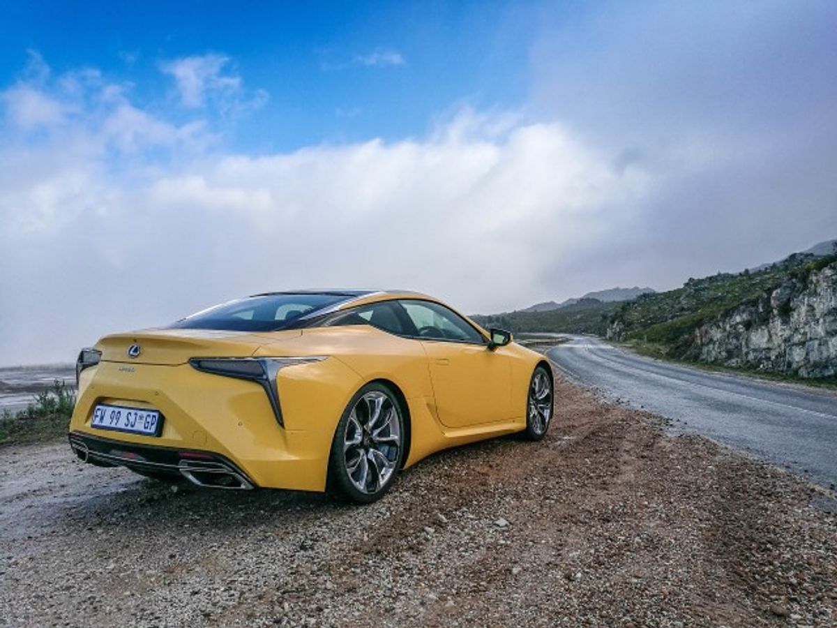 Lexus LC 500 (2017) Launch Review - Cars.co.za